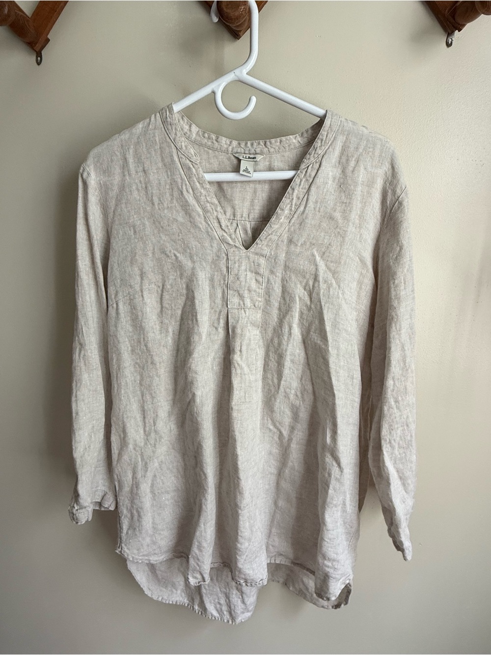 L.L. Bean Women's 100% Linen V-Neck Top